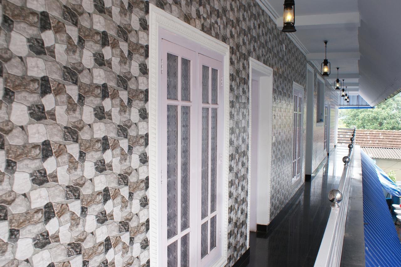 Oyo 4867 Royal Homes アーラップーザ県 エクステリア 写真