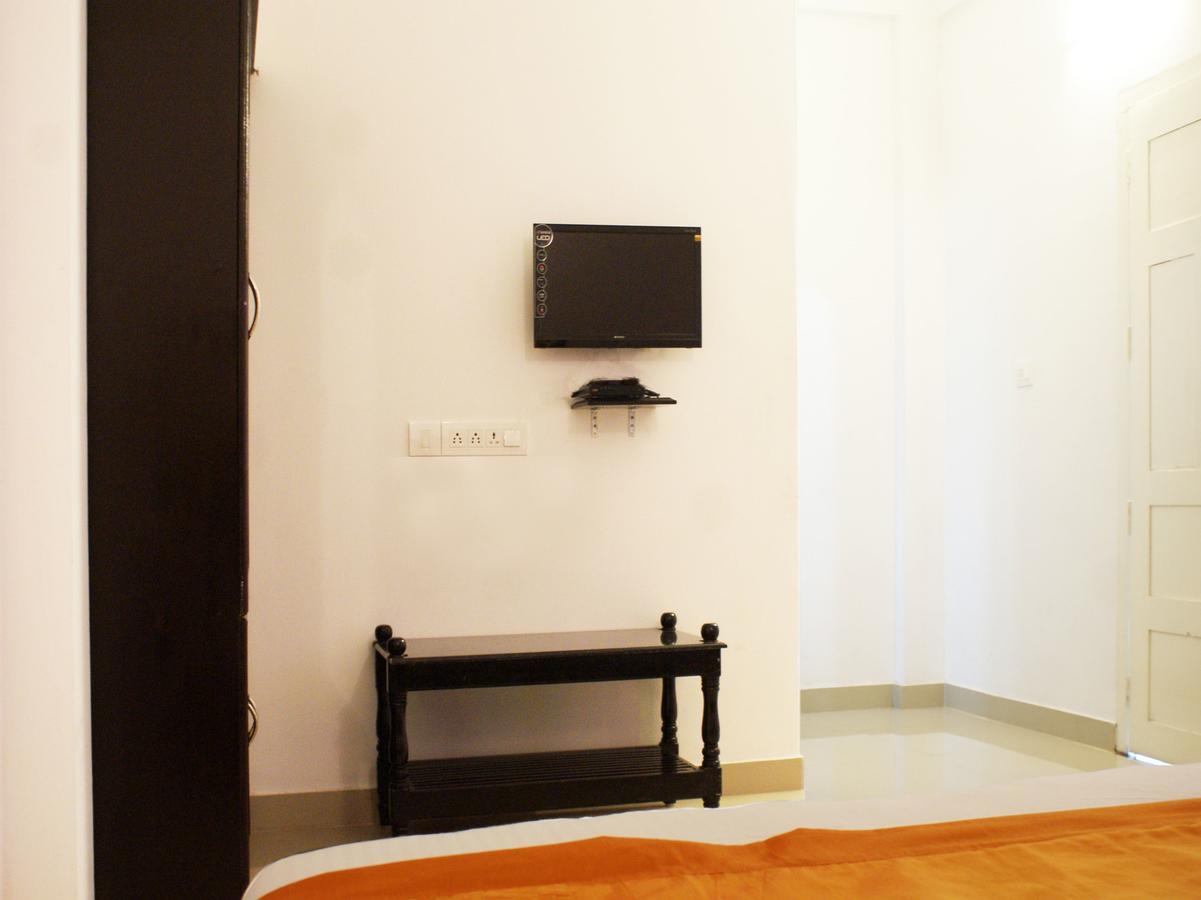 Oyo 4867 Royal Homes アーラップーザ県 エクステリア 写真